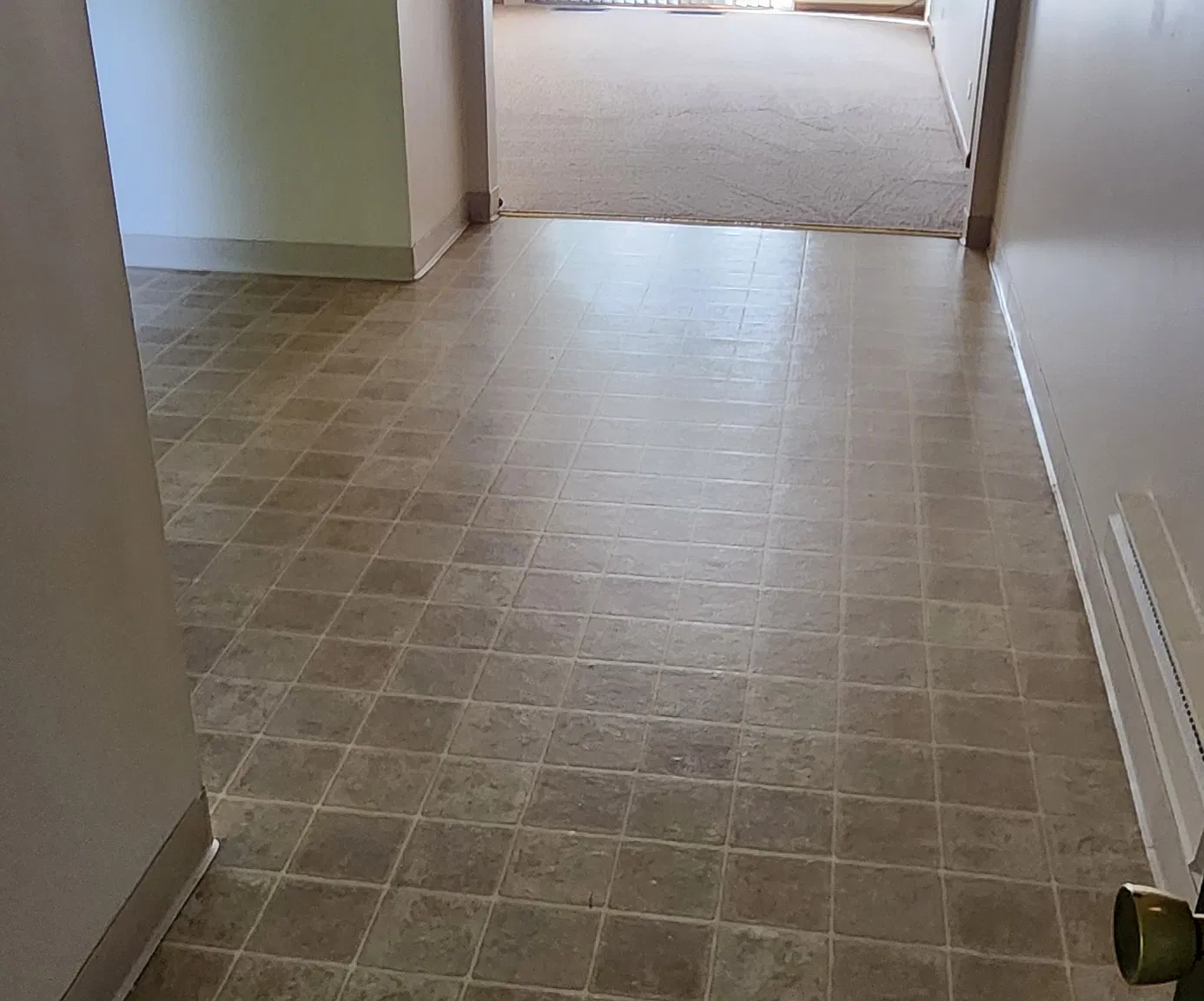 1687 Maple Ln — Photo 3