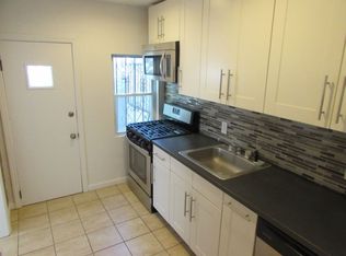 508 3rd St #1, Hoboken, NJ 07030