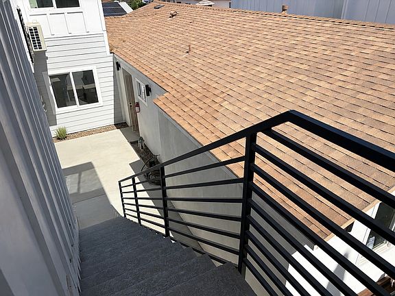 2nd image of 5656 Chateau Dr #4