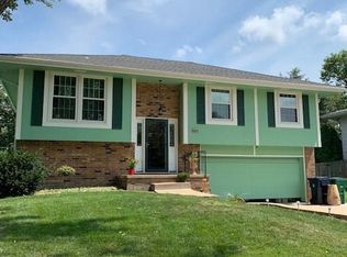 4503 68th St, Urbandale, IA 50322
