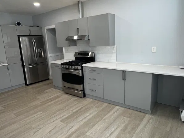 168 Maple St #3W, Naugatuck, CT 06770