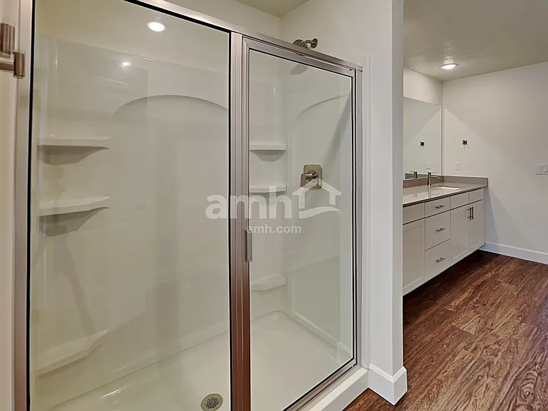 221 N Dry Creek Rd — Photo 16