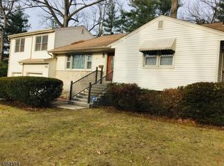 23 Prospect St #A, Paramus, NJ 07652