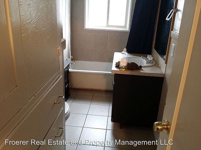 2nd image of 2108 Jefferson Ave APT D