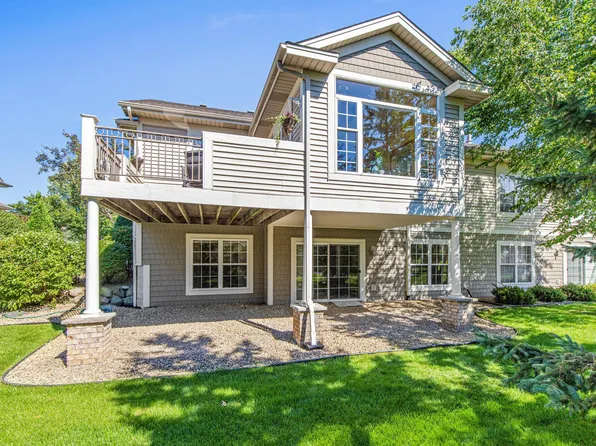 408 Holly Ln N, Oakdale, MN 55128