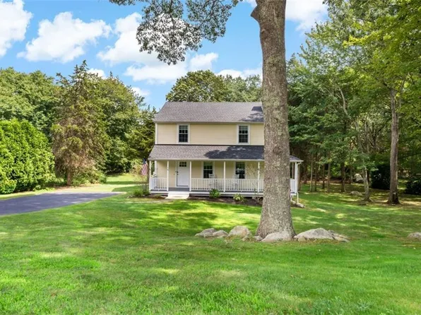 18 Sunnyside Dr, Westerly, RI 02891