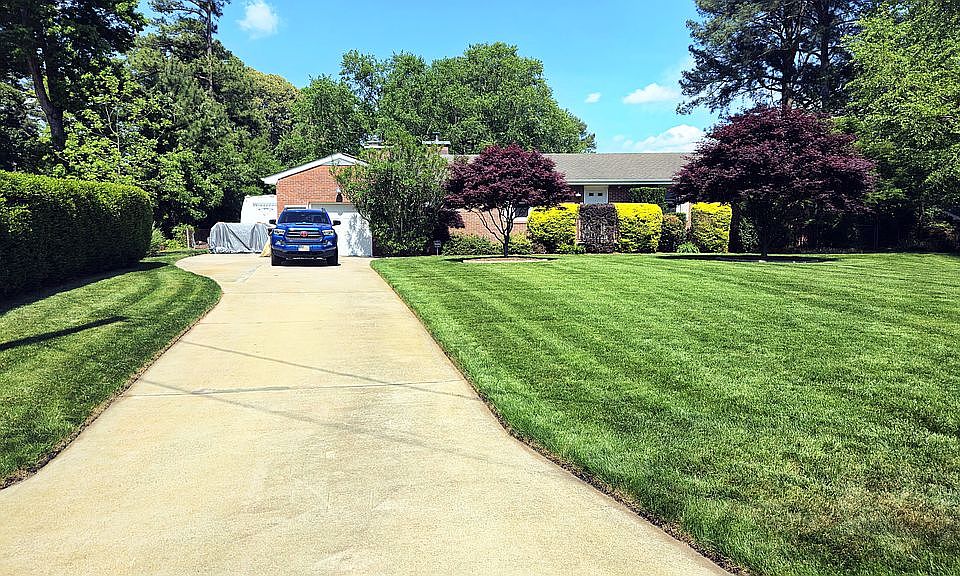 1st image of 105 Trilby Ct