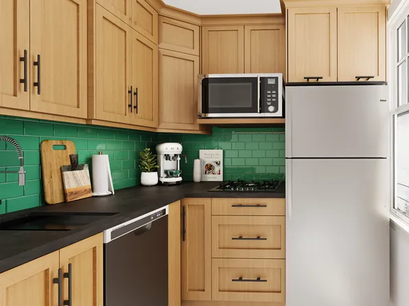 380 Riverside Drive image 4 of 8