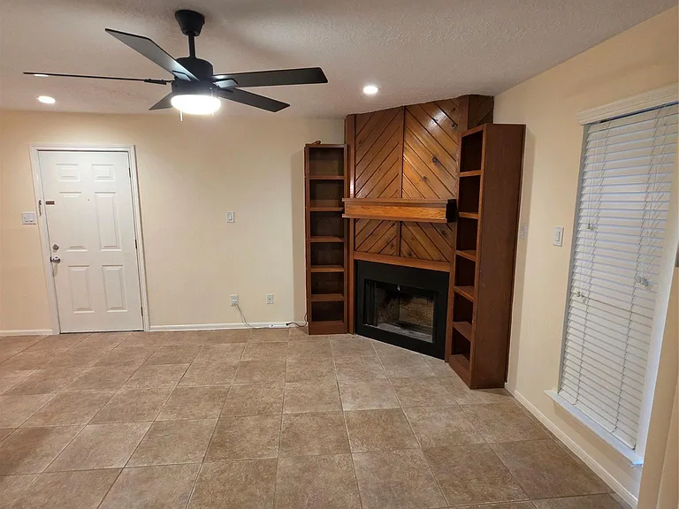 12755 Mill Ridge Dr #402 — Photo 13