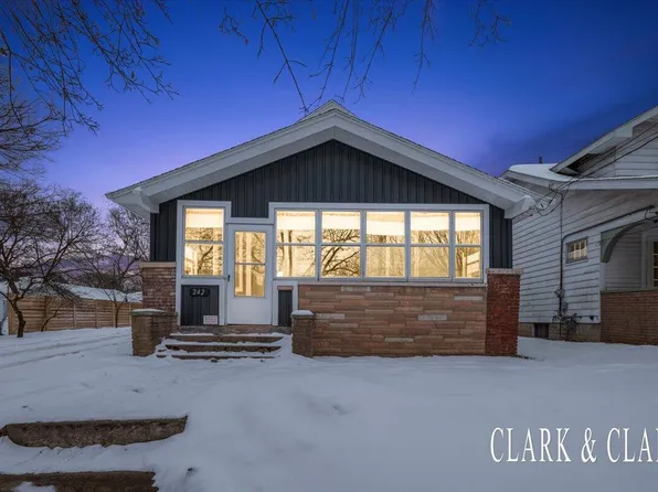 242 John Ball Park Dr SW, Grand Rapids, MI 49504