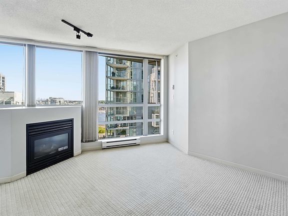 4th image of 501 Pacific St #1710
