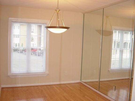 3rd image of 1445 Monroe Dr NE APT E12
