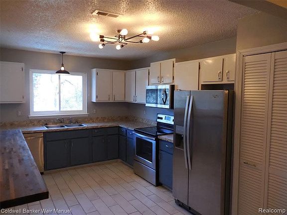 2nd image of 27845 Berrywood Ln Unit 63