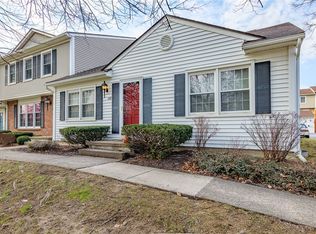 188 New Wickham Dr, Penfield, NY 14526