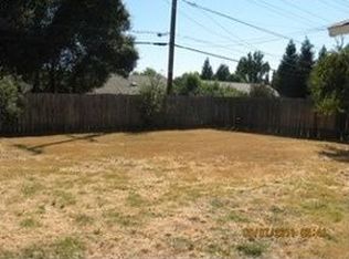 2351 Nebula St, Redding, CA 96002