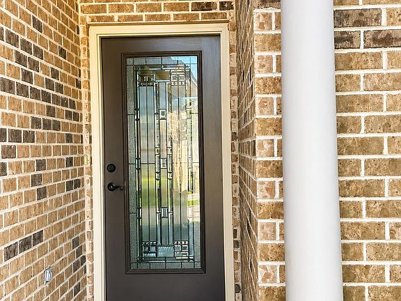 2nd image of 4717 Winged Foot Ln