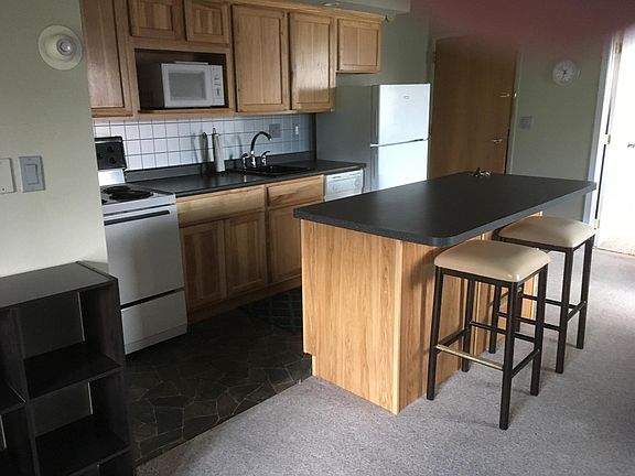 One bedroom very safe clean great location in Great Falls Mo