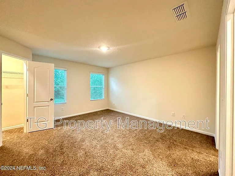 336 Aralia Ln — Photo 13