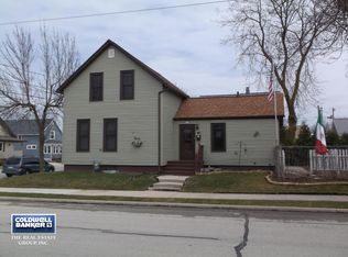 701 S 19th St, Manitowoc, WI 54220