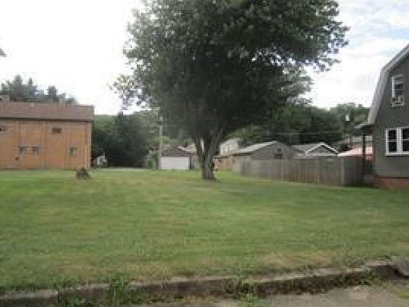 4th image of 1604 12th Ave