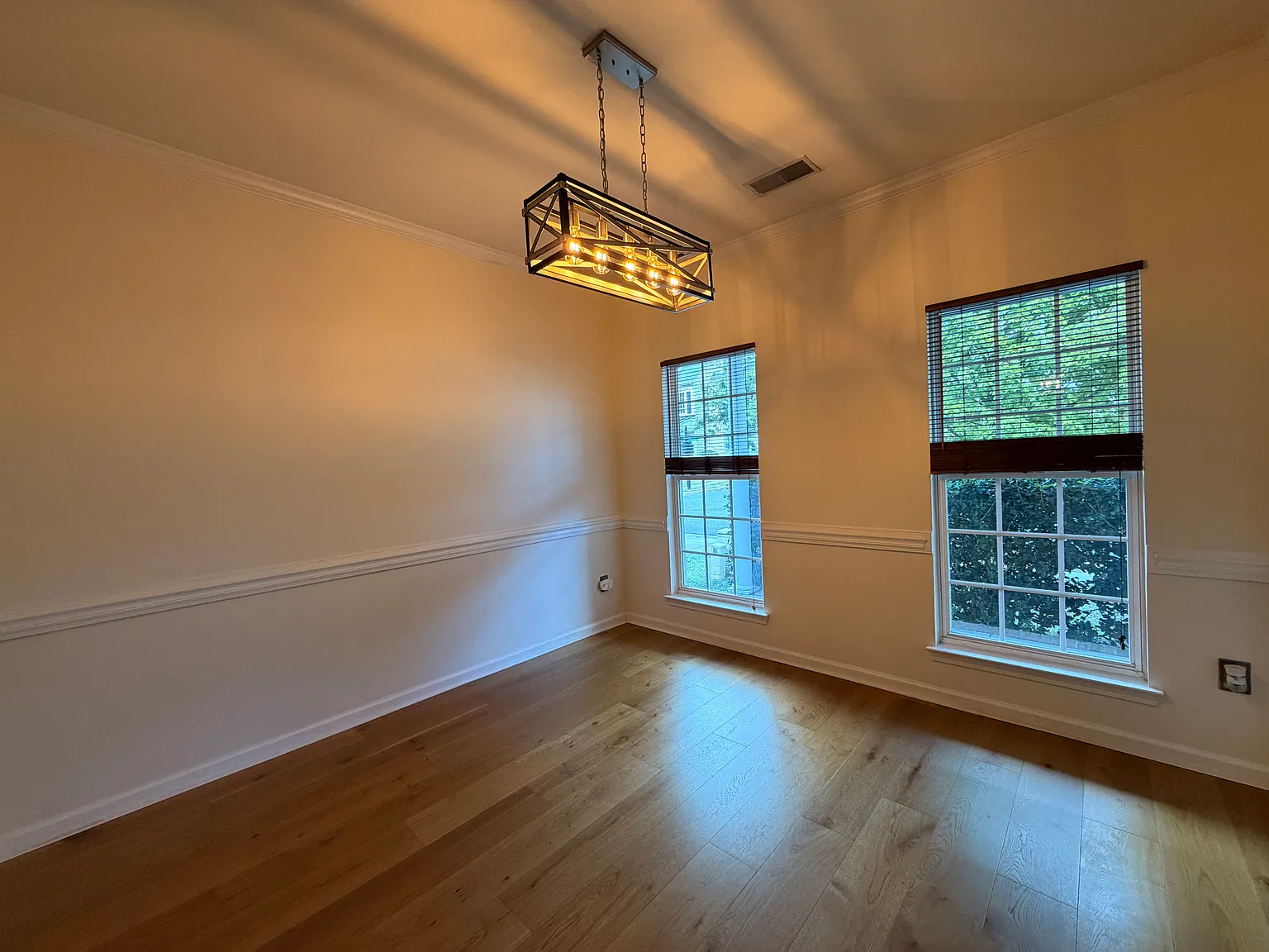 4 bed, 2253 sqft, $2,699 — Photo 2