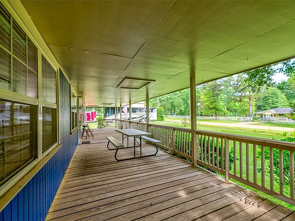 2nd image of 180 Beech Creek Rd