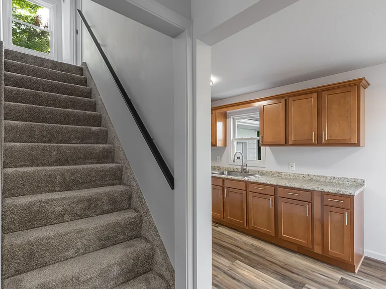 2635 Ellis Ave NE — Photo 13