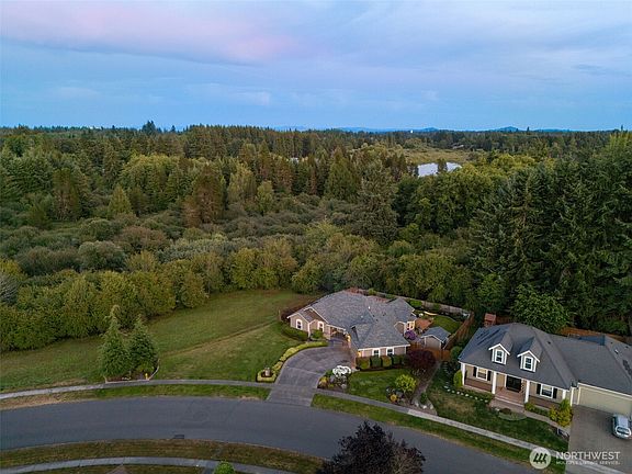 3rd image of 2315 20th Avenue NE