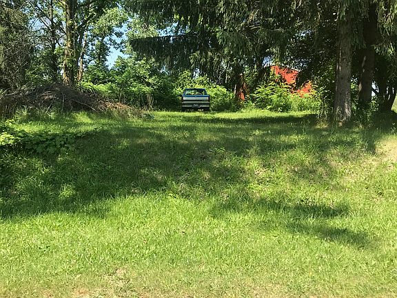 5th image of 3999 Arden Dr