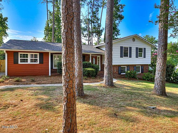 4th image of 3508 Jamaica Drive