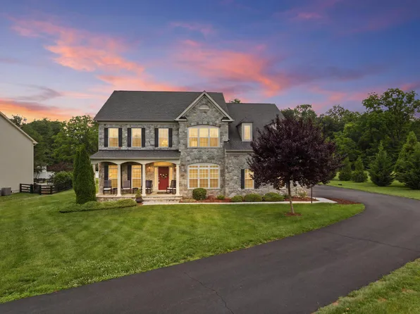 17351 Harmony Vista Dr, Hamilton, VA 20158