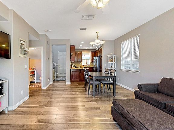 5th image of 51 Sheen Ct