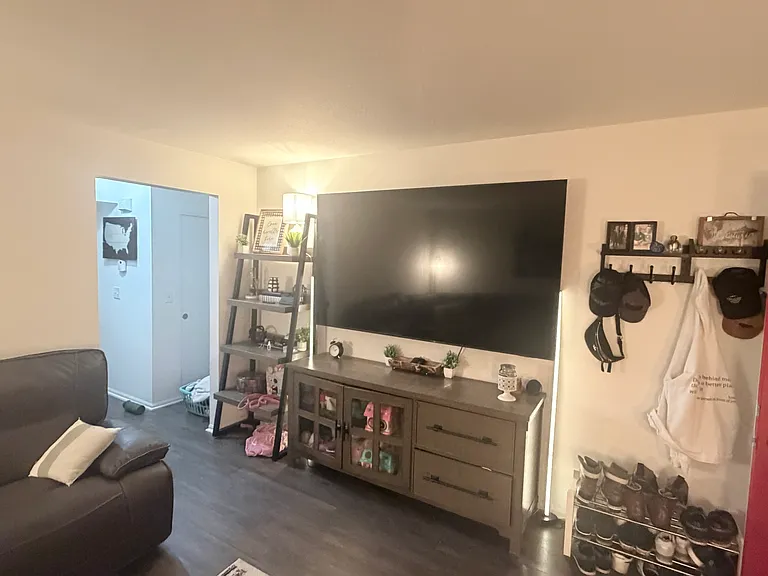 279 Richards Cir #279 — Photo 8