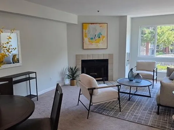 1271 Poplar Ave APT 209, Sunnyvale, CA 94086