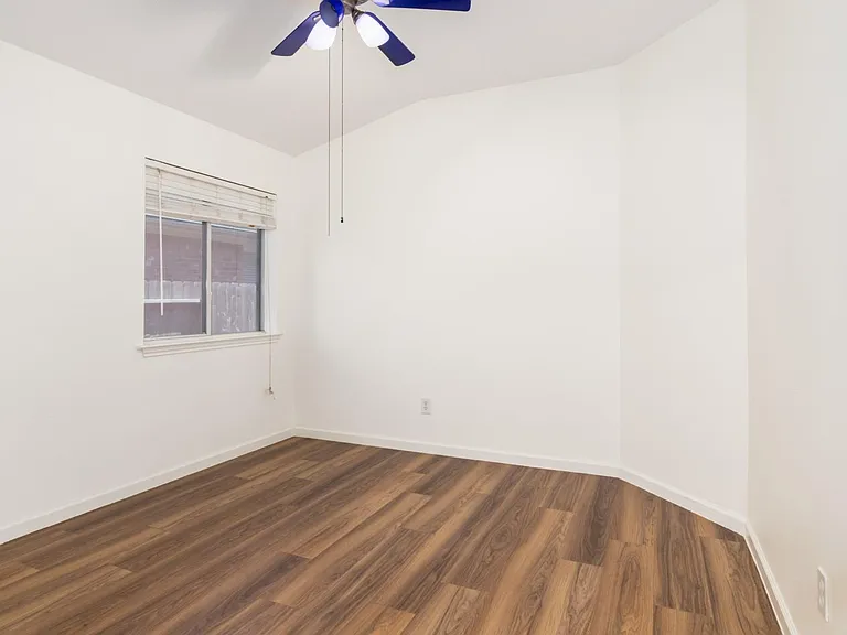32350 Cross Spring Park Ln — Photo 22