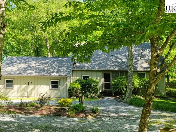 150 Rough Ridge Road, Sugar Mountain, NC 28604