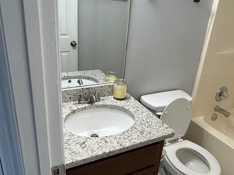 12820 Oliver Ln — Photo 5
