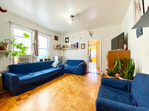 5th image of 9740 Corona Ave