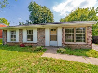 2709 Llandovery Dr, Jeffersontown, KY 40299