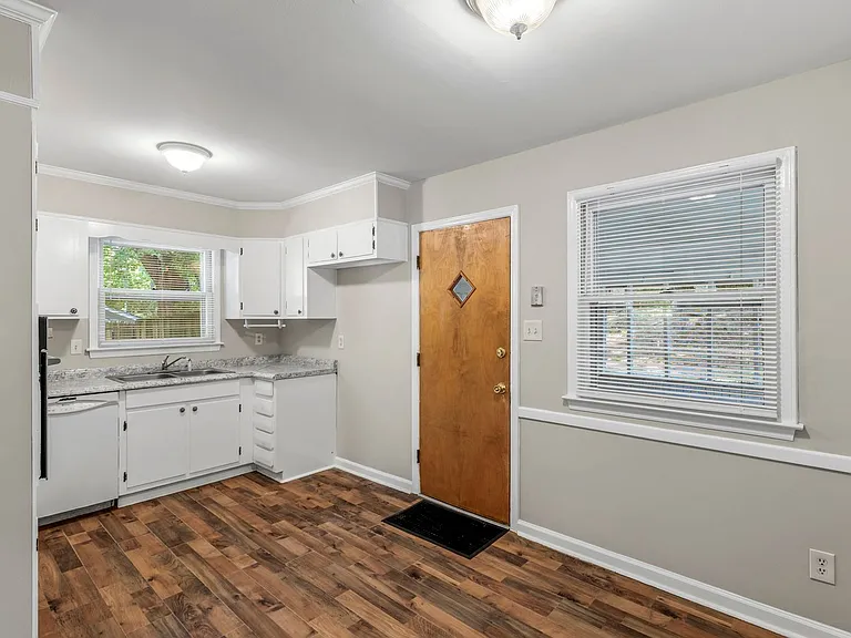 2309 Bridgette Blvd — Photo 6