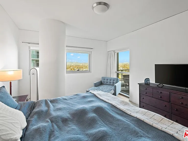 13650 Marina Pointe Dr #1706 — Photo 14