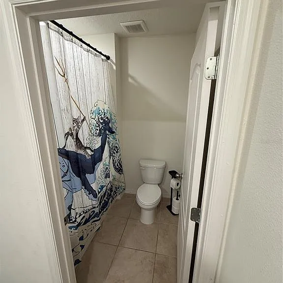 498 Baroness Way — Photo 12