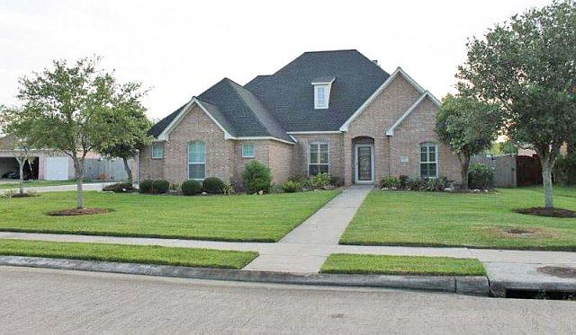 1st image of 111 Spanish Oak Cir