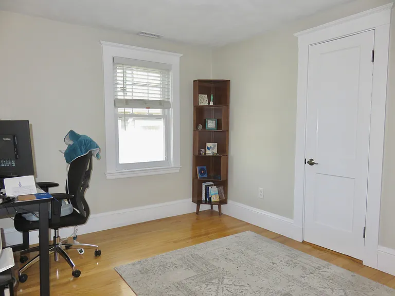 35 Lovell Rd — Photo 20