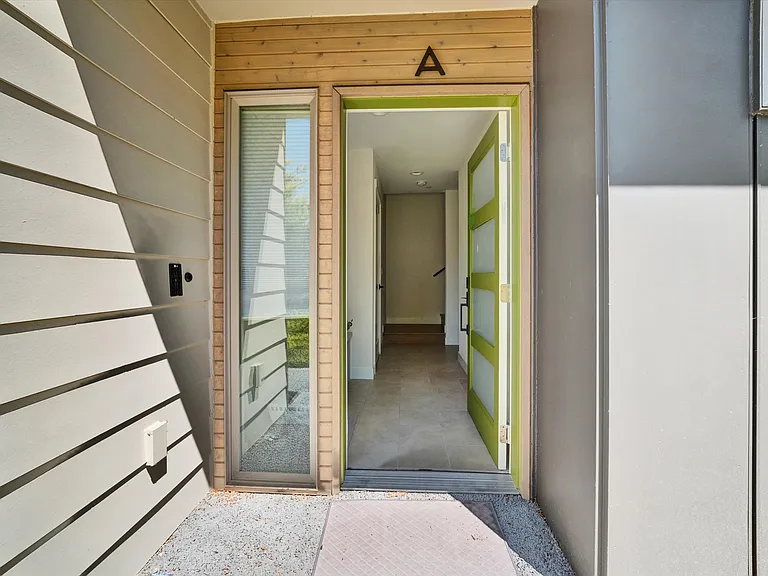 18402 Corliss Ave N #A — Photo 2