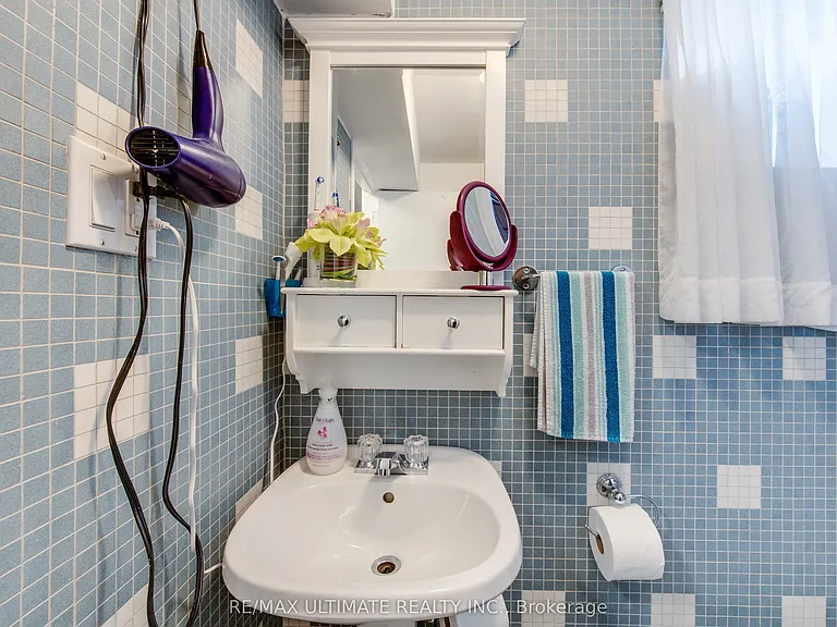 5 Burrard Rd #LOWER — Photo 17