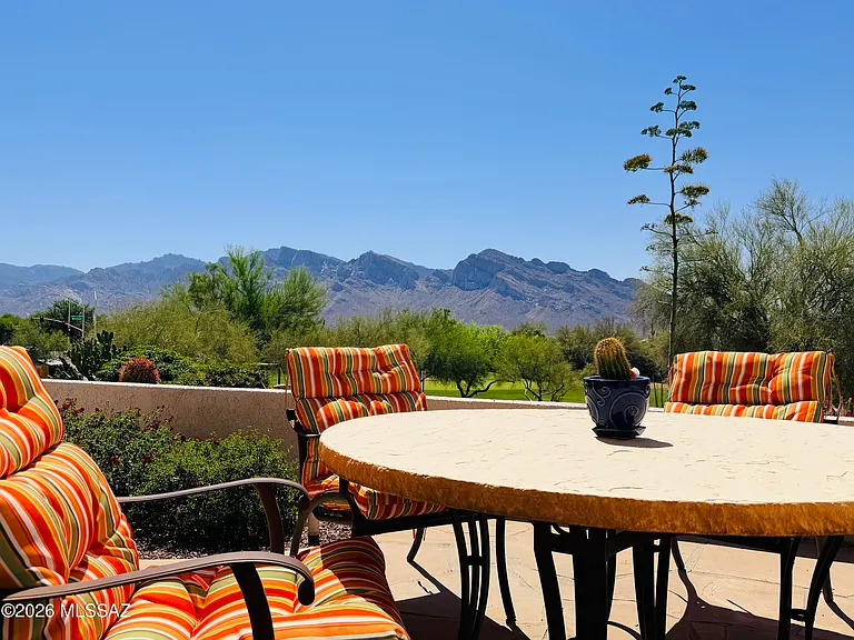 1465 W Bridalveil Pl — Photo 41