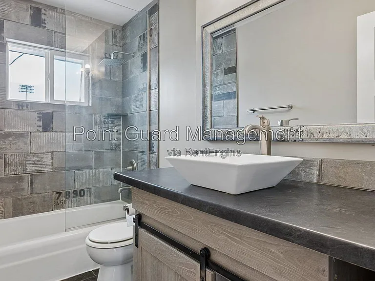 504-604 Cordes Dr — Photo 25