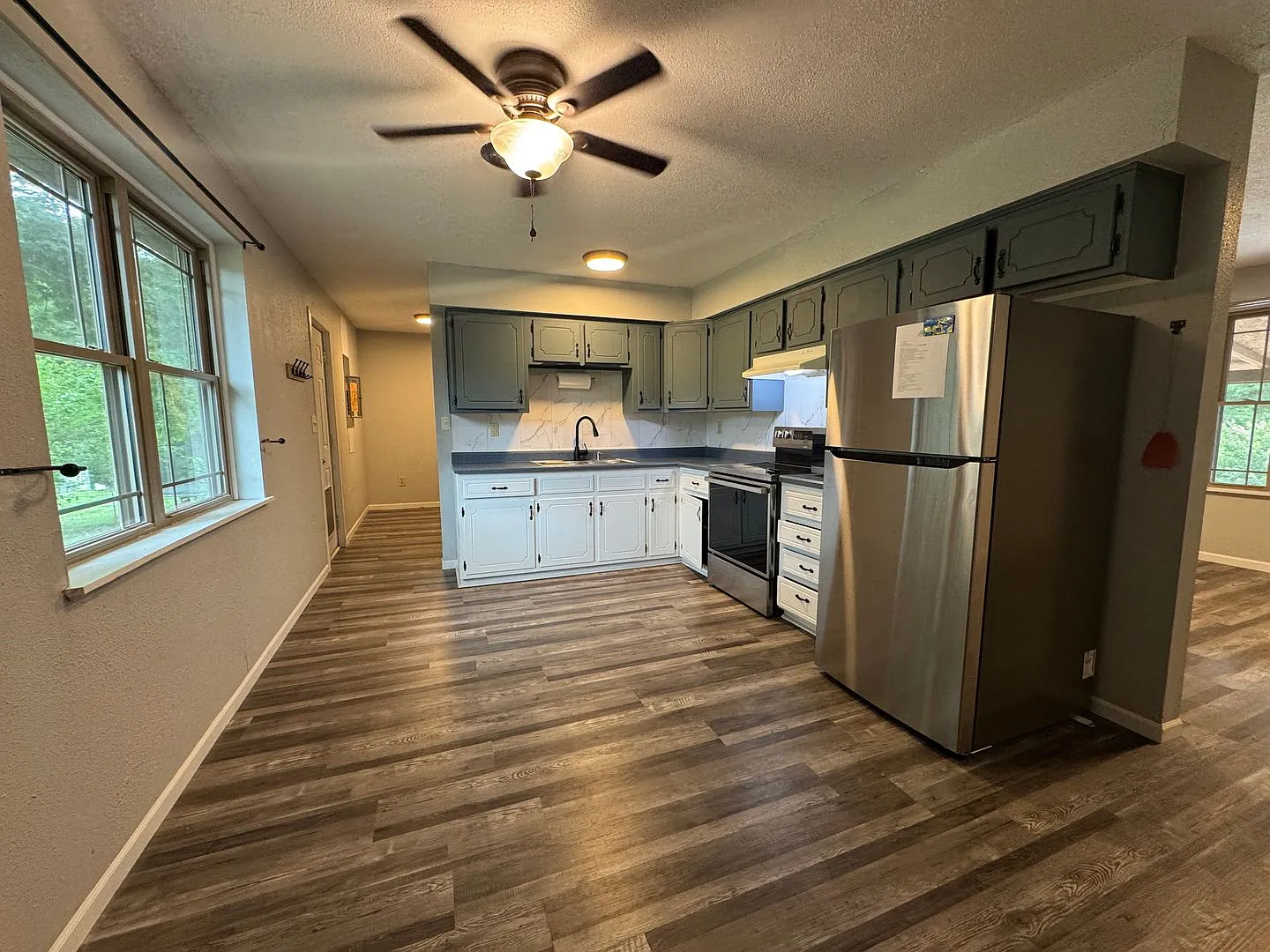 Half off First Months Rent! 4 Bedroom Home located outside of the South Gate of FLW! — Photo 4