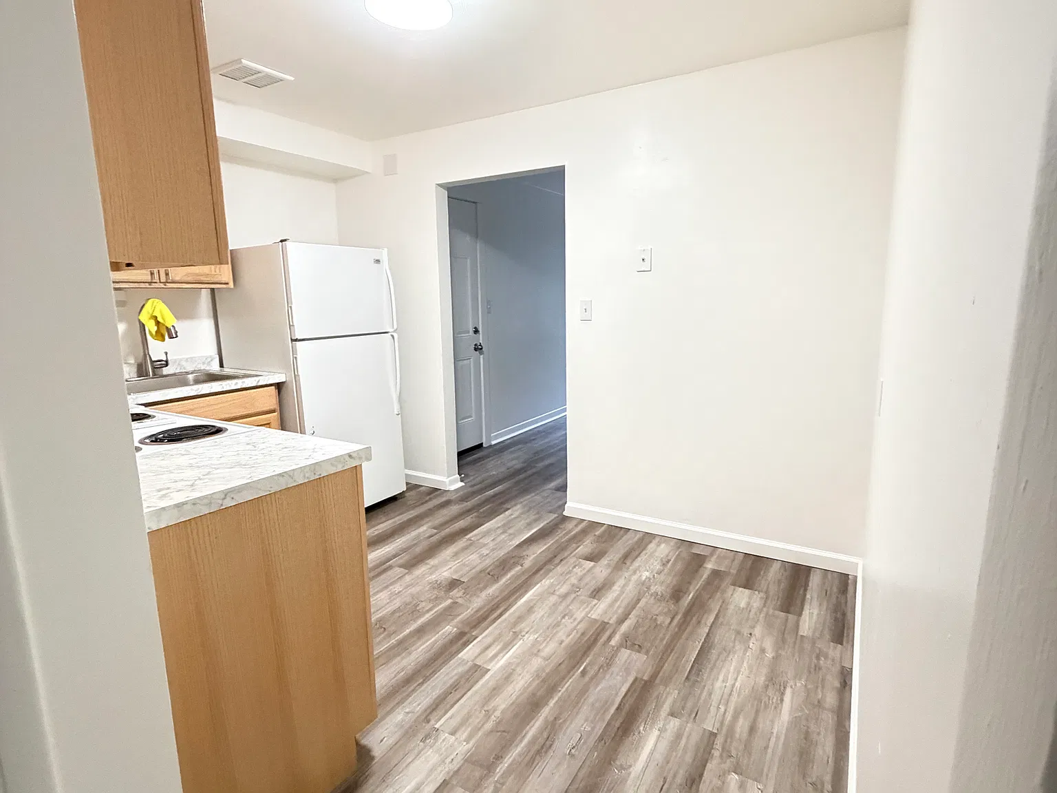 1 bed, $1,100 — Photo 4